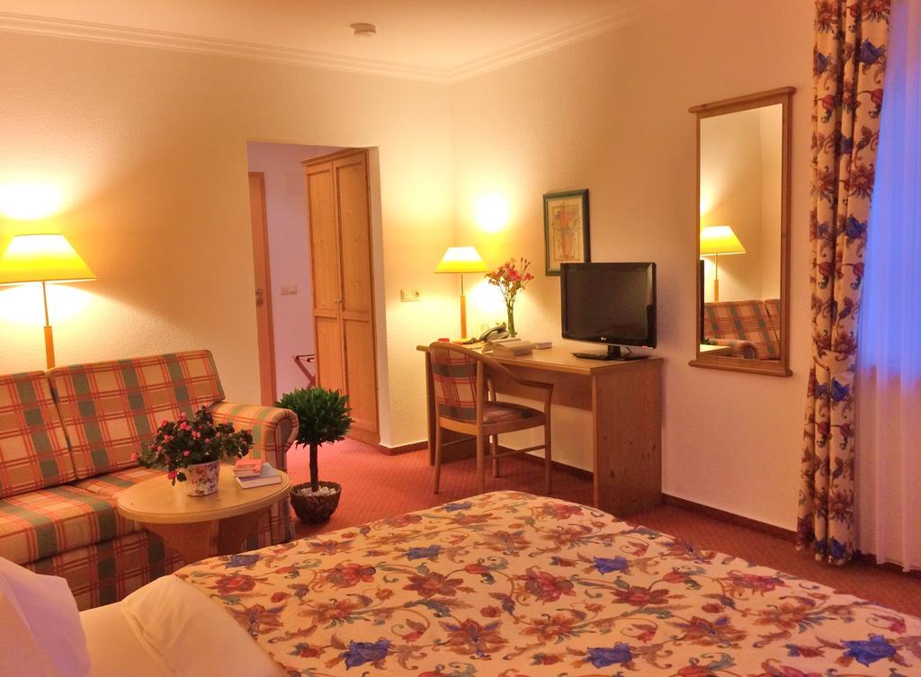 Landhaus Mueritzgarten Hotel Garni Röbel Oda fotoğraf